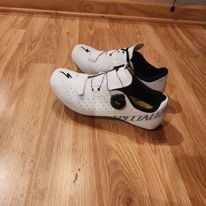 White Cycling Shoes With Peloton Clip-ins
